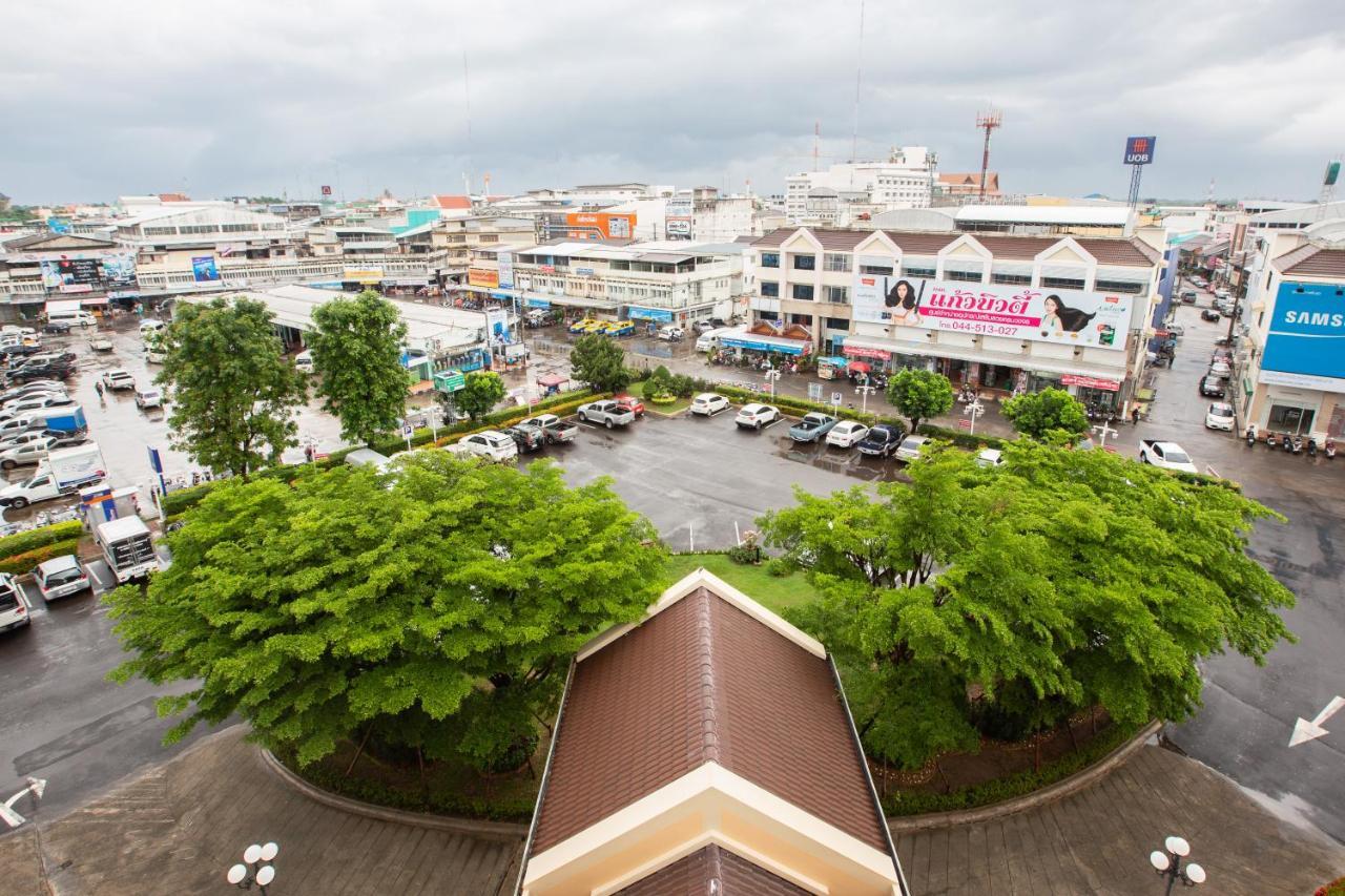 Surin Majestic Hotel Exterior photo