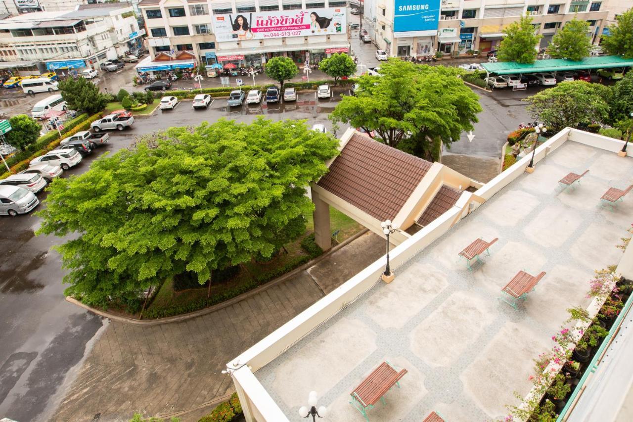 Surin Majestic Hotel Exterior photo